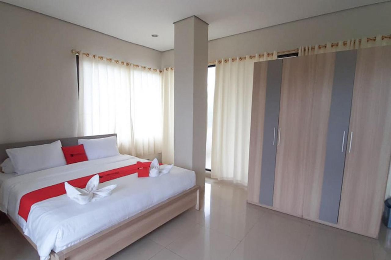 Reddoorz Plus @ Bitung City Center Extérieur photo
