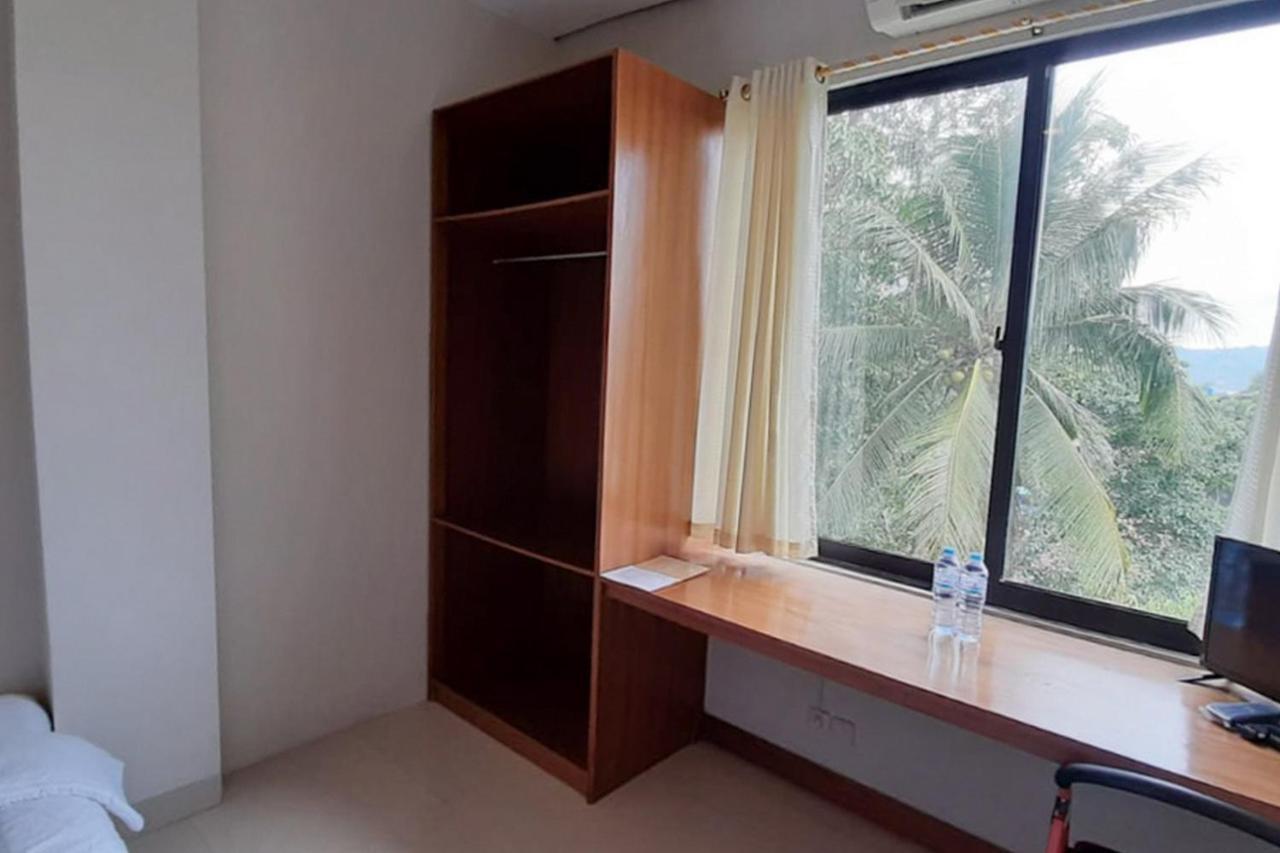 Reddoorz Plus @ Bitung City Center Extérieur photo